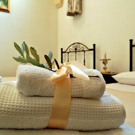 Mandolea ベッド・アンド・ブレックファスト 3*